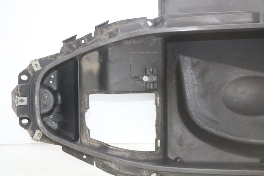 photo de SEAT STORAGE BOX PIAGGIO X9 EVOLUTION 250 (2003 - 2007) - Checked used part