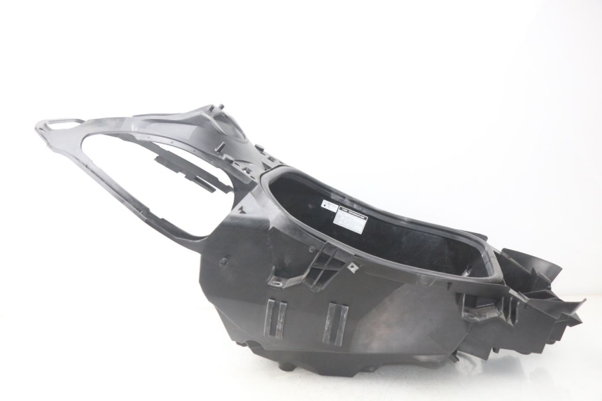 photo de UNDERSEAT STORAGE YAMAHA XP T-MAX TMAX 500 (2008 - 2012) - Technical close-up