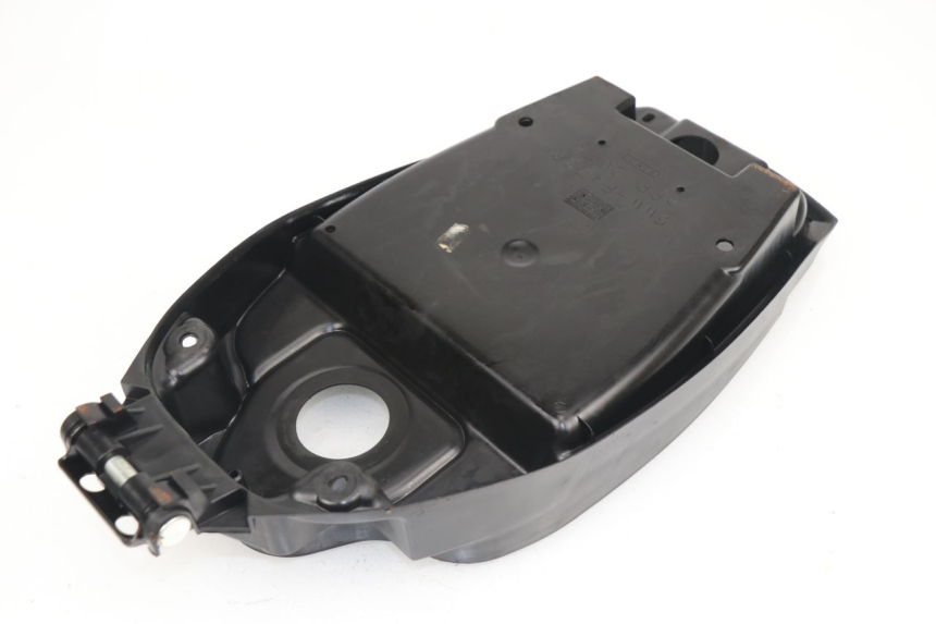 photo de UNDERSEAT STORAGE YAMAHA BW'S 50 (2004 - 2017) - Component detail