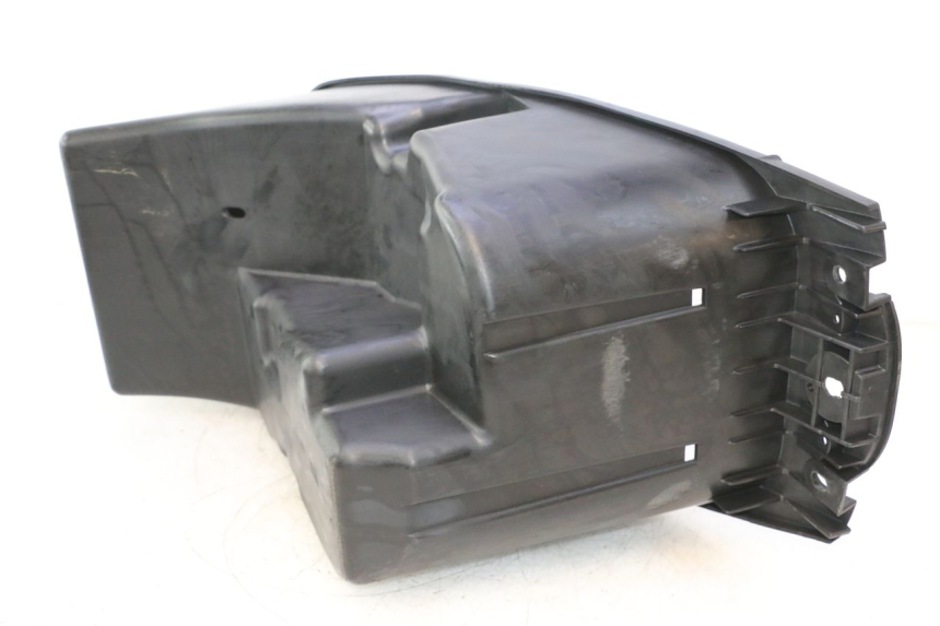 photo de UNDERSEAT STORAGE YAMAHA YP MAJESTY 125 (1998 - 2001) - Component detail