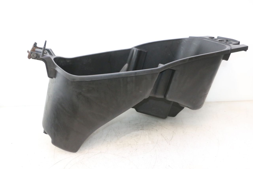 photo de UNDERSEAT STORAGE YAMAHA YP MAJESTY 125 (1998 - 2001) - Checked used part