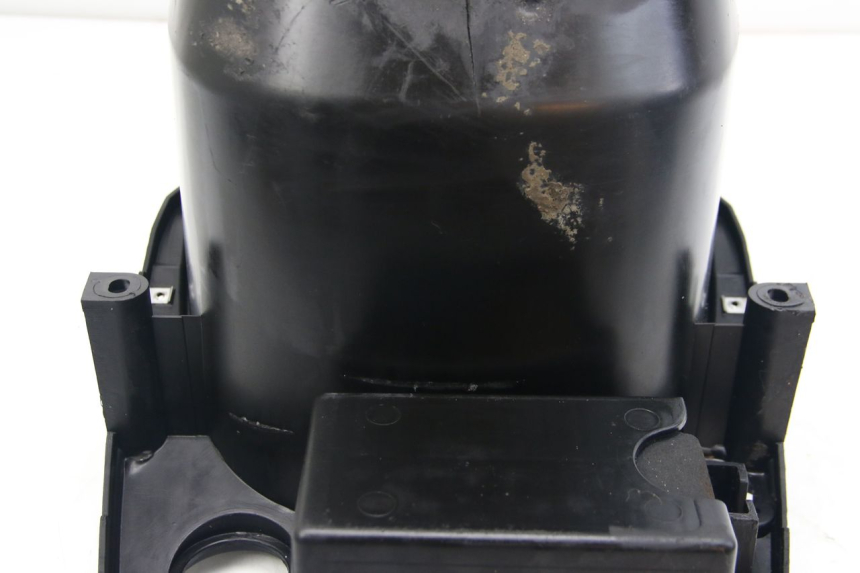 photo de SEAT STORAGE BOX PIAGGIO ZIP 2T 50 (2009 - 2019) - Component zoom