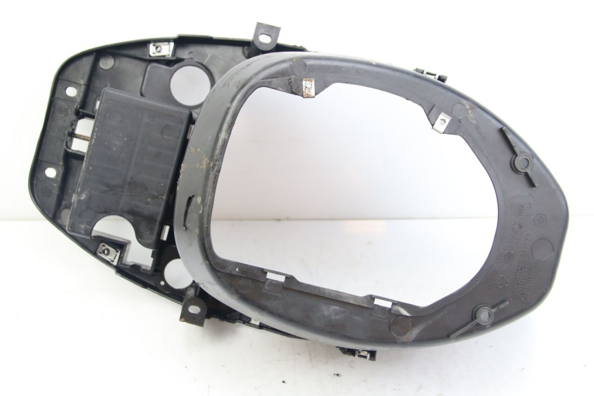 photo de SEAT STORAGE BOX PIAGGIO ZIP 2T 50 (2009 - 2019) - Distinctive features