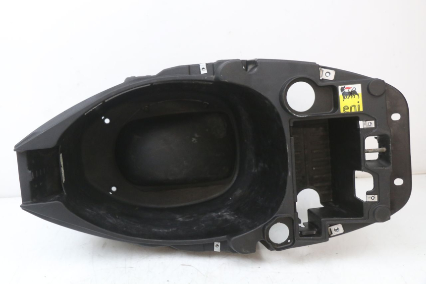photo de SEAT STORAGE BOX PIAGGIO ZIP 2T 50 (2009 - 2019) - Zoom on usage condition