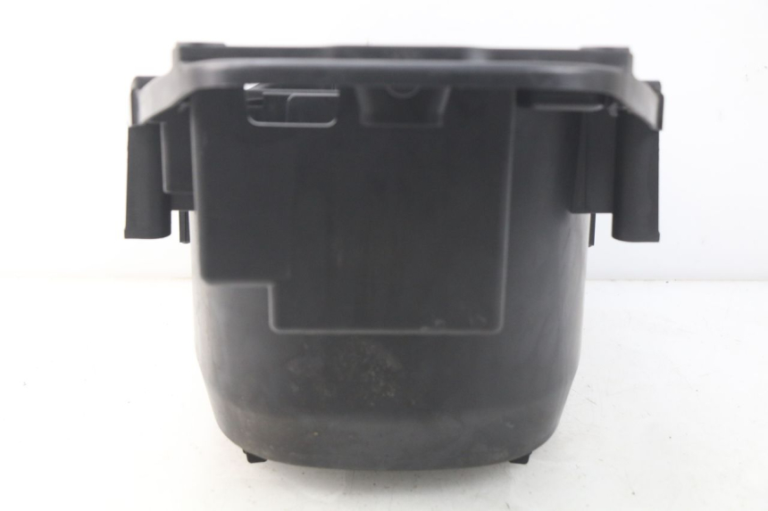 photo de SEAT STORAGE BOX PIAGGIO ZIP 4T 50 (2018 - 2020) - Zoom on usage condition