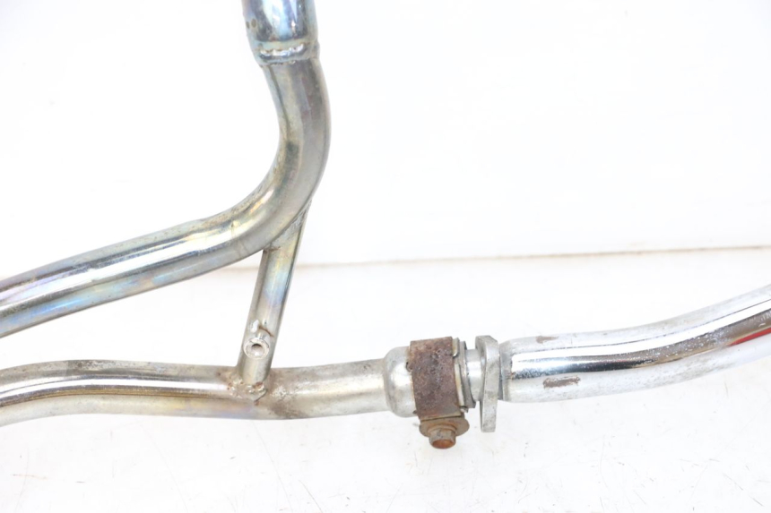 photo de EXHAUST MANIFOLD HYOSUNG GV AQUILA 125 (2000 - 2009) - Distinctive features