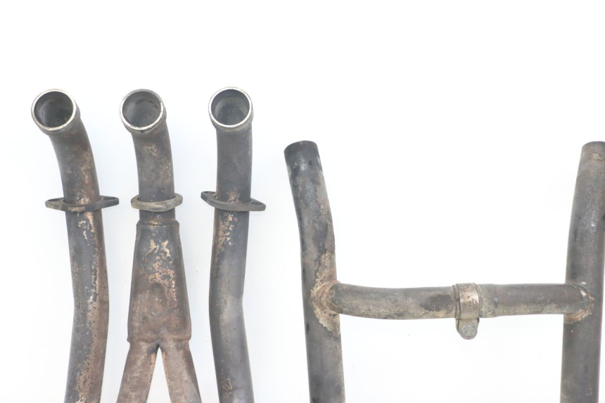 photo de EXHAUST MANIFOLD TRIUMPH SPEED TRIPLE T301 900 (1994 - 1996) - Alternative perspective