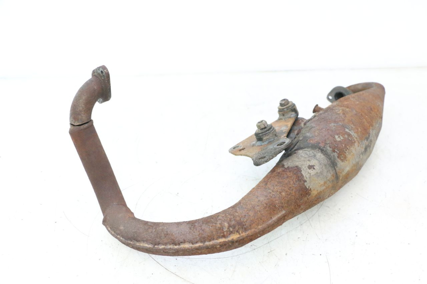 photo de EXHAUST PIPE PEUGEOT TREKKER 50 (1995 - 2004) - Fixing points details