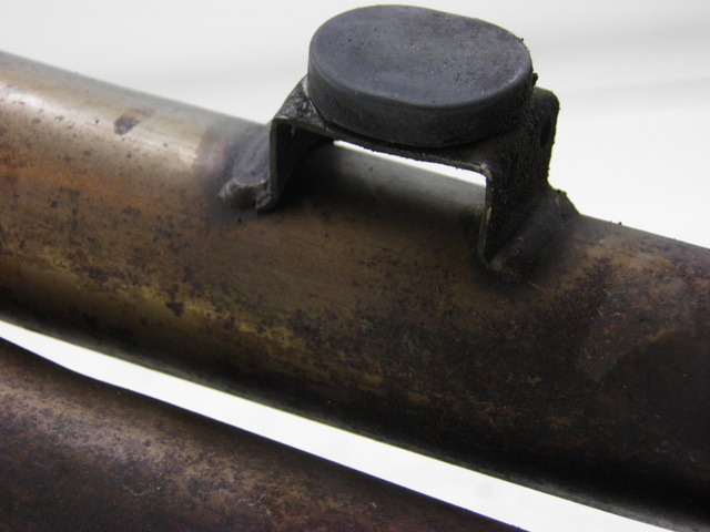 photo de EXHAUST PIPE TRIUMPH TROPHY 1200 (1996 - 2003) - Fixing points details