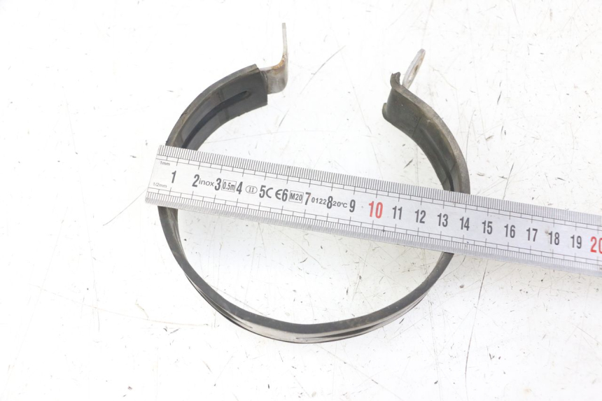 photo de EXHAUST CLAMP VONROAD YIBEN 125 (2006 - 2010) - Zoom on usage condition