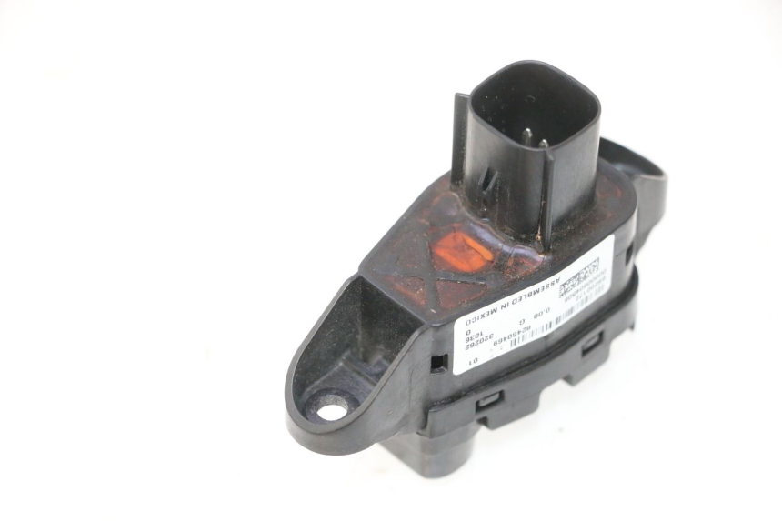 photo de FOG LIGHT SWITCH HARLEY DAVIDSON ROAD GLIDE FLTRXSE 1920 (2018 - 2022) - Technical close-up