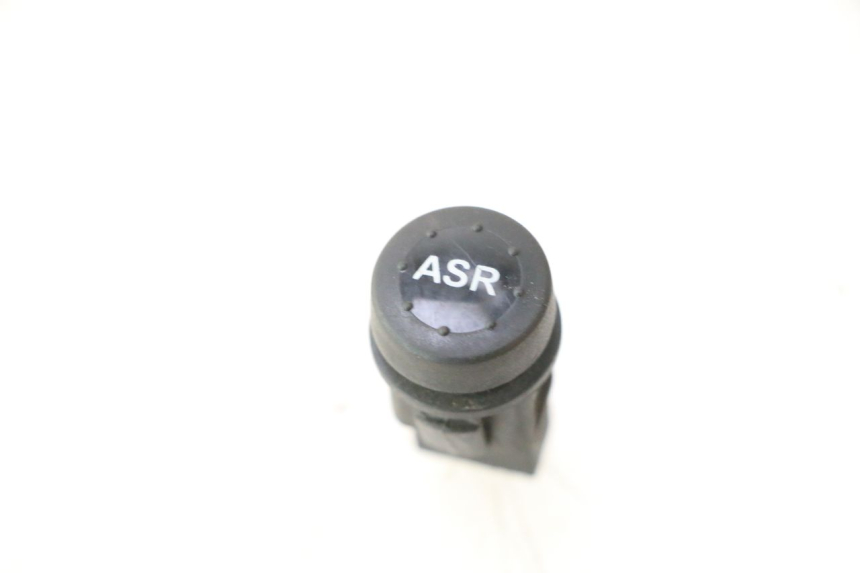 photo de TRACTION CONTROL SWITCH PIAGGIO MP3 500 (2016 - 2018) - Main view