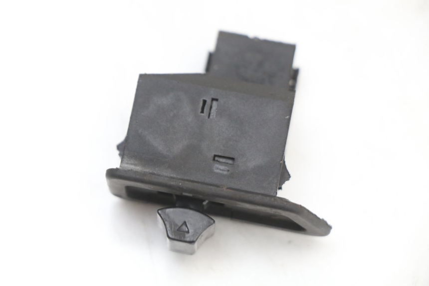 photo de TURN SIGNAL SWITCH TNT MOTOR BOSTON 4T 50 (2018 - 2025) - Zoom on usage condition