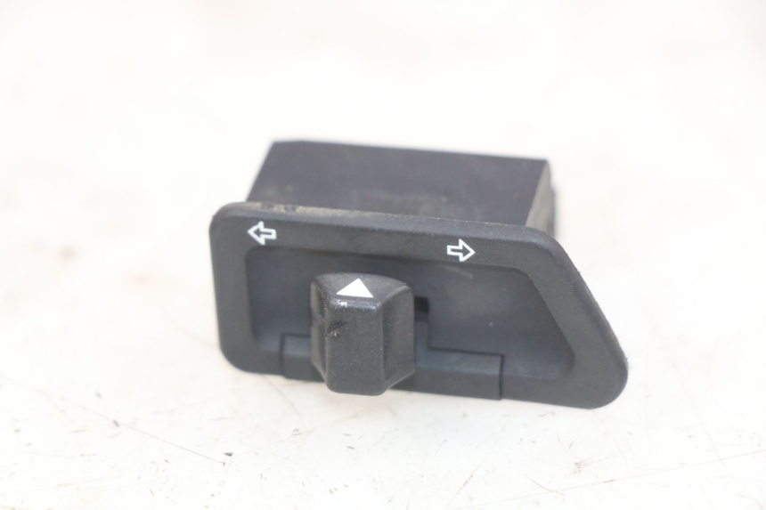 photo de TURN SIGNAL SWITCH TGB CITY 2 50 (2009 - 2013) - Main view