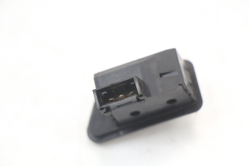 photo de TURN SIGNAL SWITCH HONDA FES PANTHEON 2T 125 (1998 - 2002) - Alternative perspective