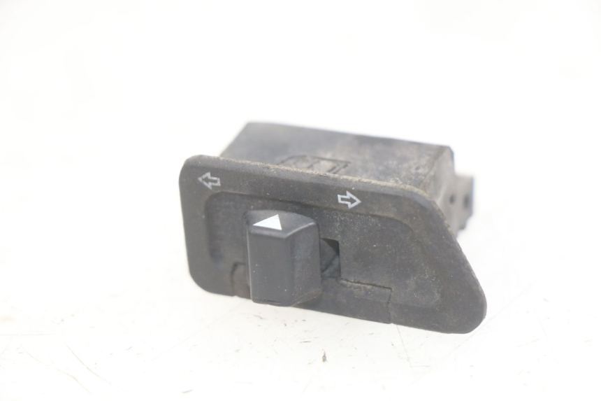 photo de TURN SIGNAL SWITCH SYM FIDDLE 3 III 125 (2014 - 2020) - Main view
