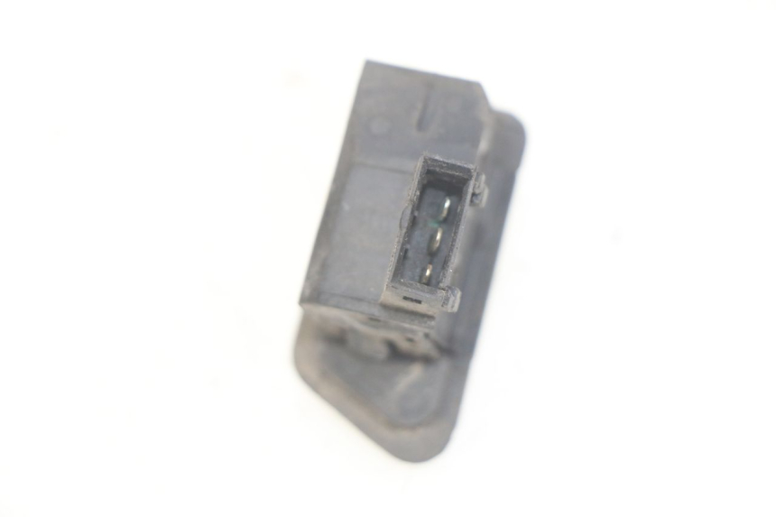 photo de TURN SIGNAL SWITCH SYM FIDDLE 3 III 125 (2014 - 2020) - Zoom on usage condition