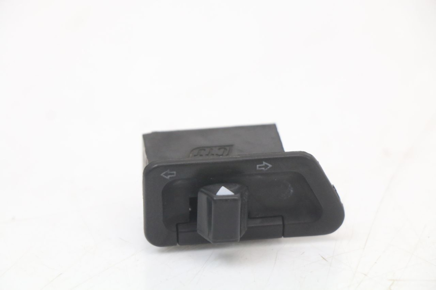 photo de TURN SIGNAL SWITCH SYM FIDDLE 3 III 50 (2014 - 2020) - Main view