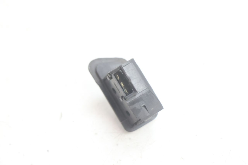 photo de TURN SIGNAL SWITCH SYM FIDDLE 3 III 50 (2014 - 2020) - Technical close-up