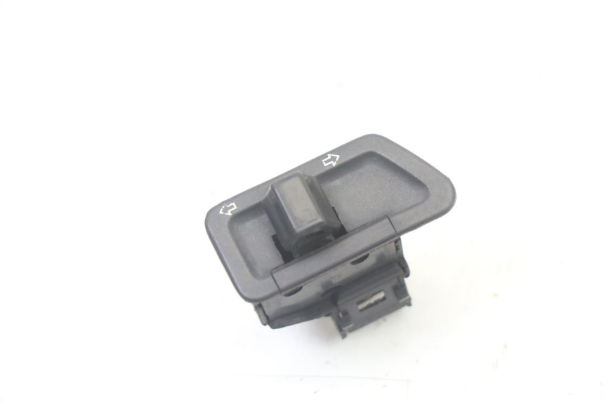 photo de TURN SIGNAL SWITCH SYM FIDDLE 125 (2008 - 2010) - Main view