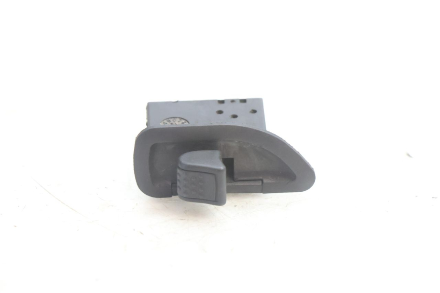 photo de TURN SIGNAL SWITCH PIAGGIO FLY 2T 50 (2004 - 2017) - Component detail