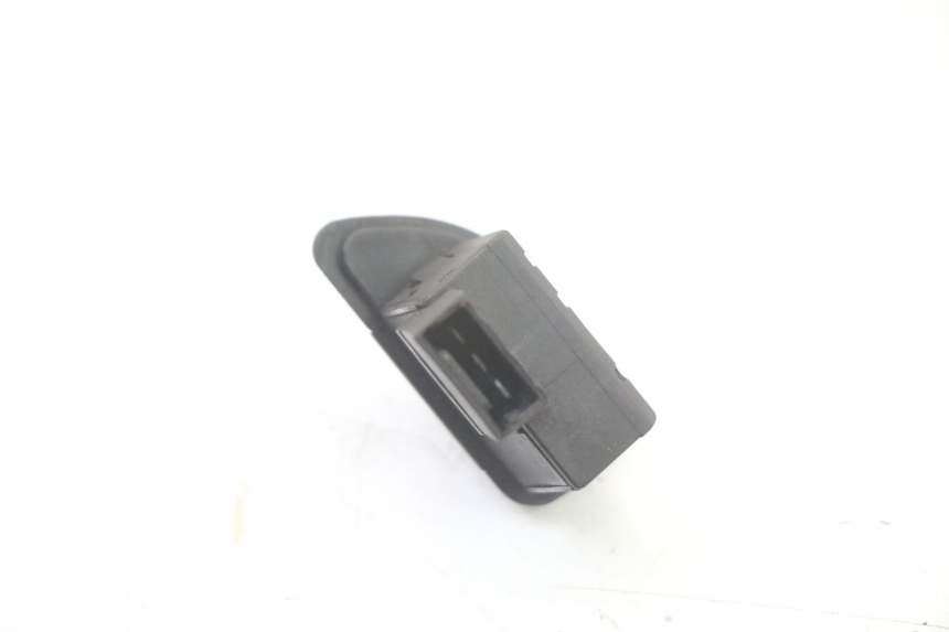 photo de TURN SIGNAL SWITCH GILERA STALKER 50 (1997 - 2005) - Alternative perspective