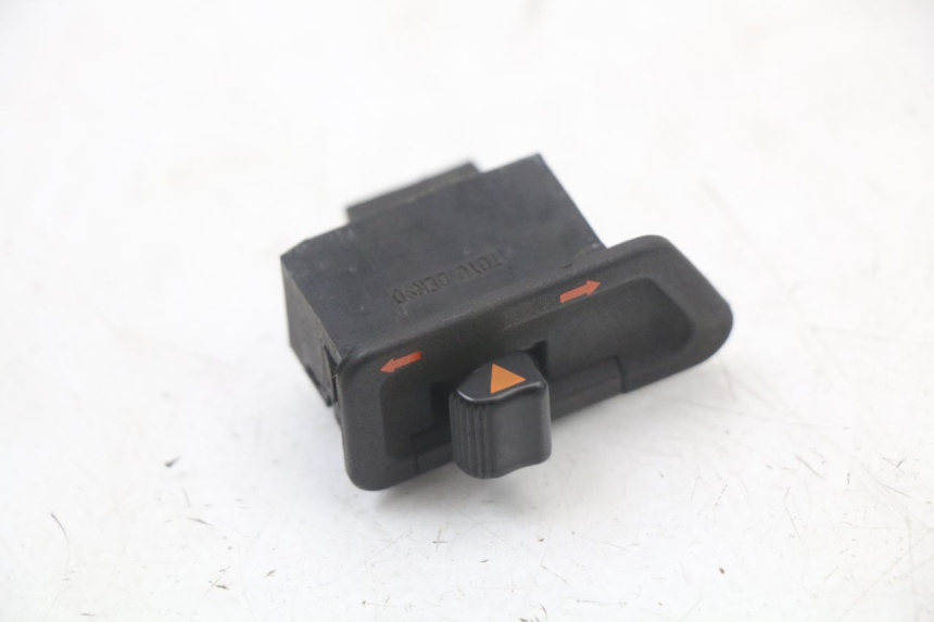 photo de TURN SIGNAL SWITCH HONDA NES AROBASE 125 (2000 - 2003) - Main view