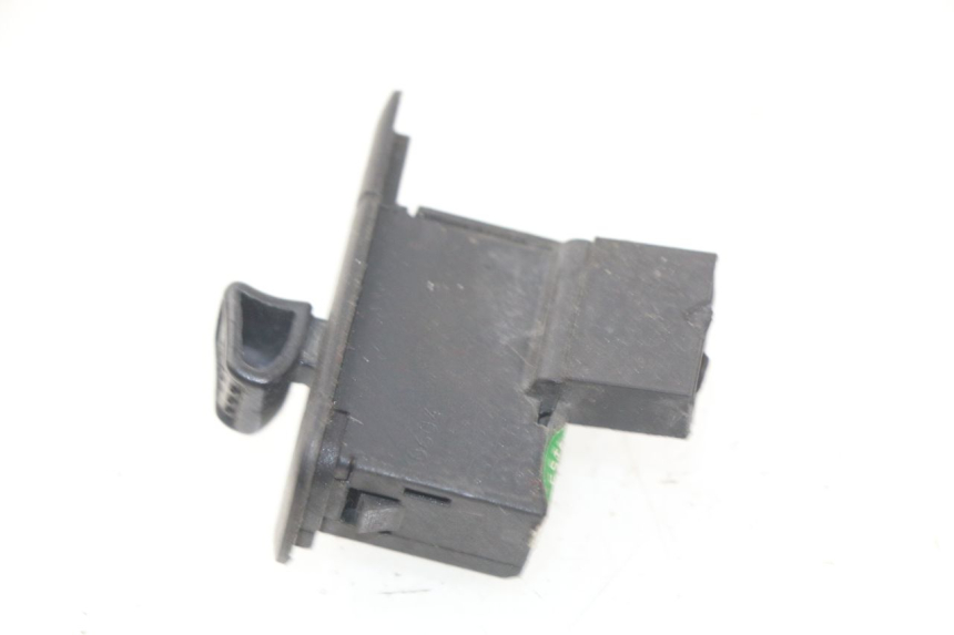 photo de TURN SIGNAL SWITCH PIAGGIO LIBERTY 4T 50 (2004 - 2008) - Alternative perspective