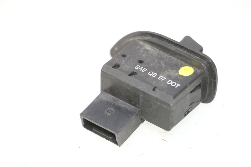 photo de TURN SIGNAL SWITCH PIAGGIO LIBERTY IGET 4T 50 (2015 - 2020) - Component detail