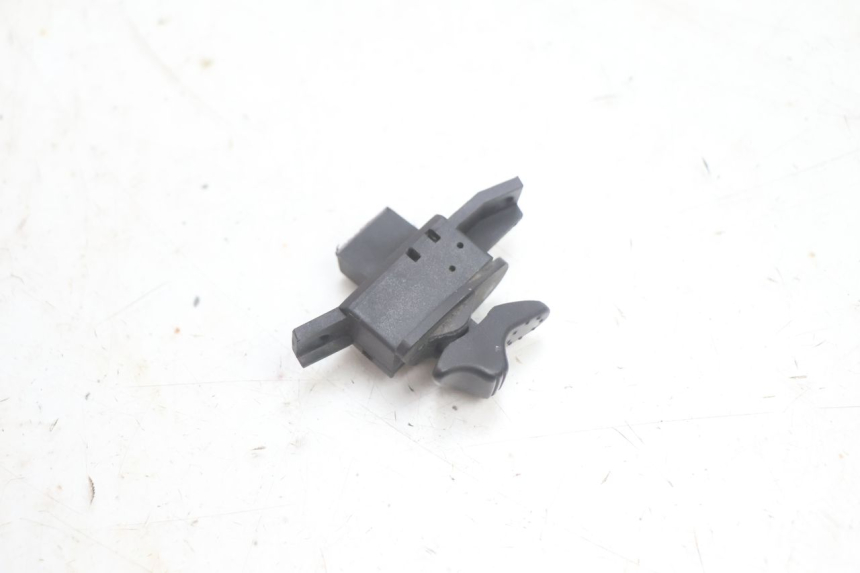 photo de TURN SIGNAL SWITCH PIAGGIO LIBERTY 50 (1998 - 2003) - Component detail