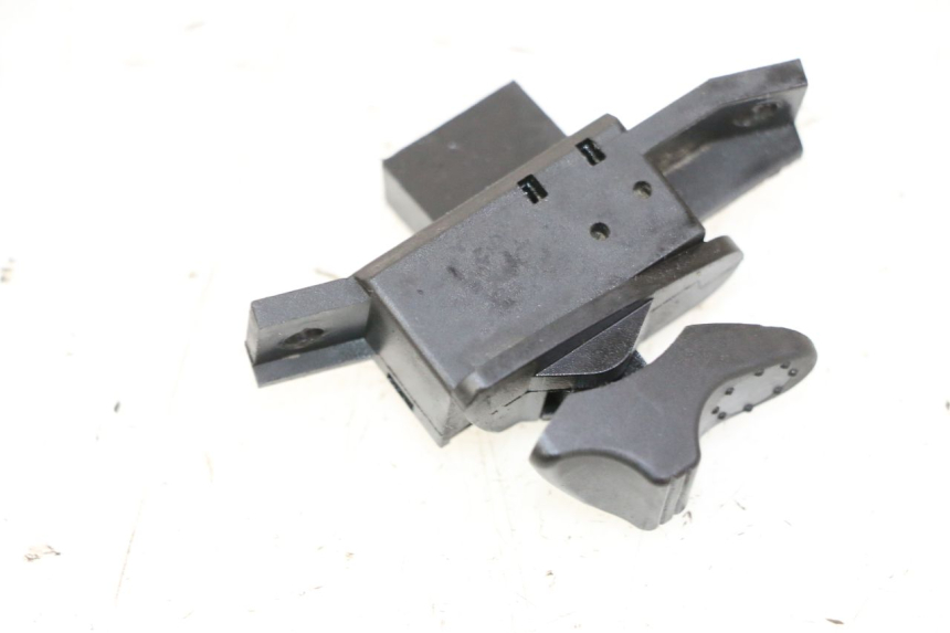 photo de TURN SIGNAL SWITCH PIAGGIO LXV 4T 50 (2009 - 2013) - Component detail