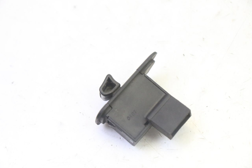 photo de TURN SIGNAL SWITCH PIAGGIO MP3 125 (2006 - 2014) - Zoom on usage condition