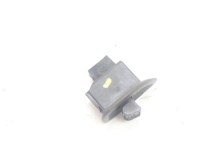 photo de TURN SIGNAL SWITCH PIAGGIO MP3 500 (2016 - 2018) - Component detail