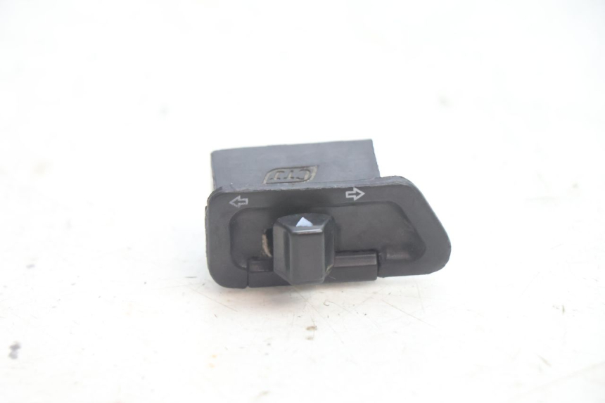 photo de TURN SIGNAL SWITCH KYMCO LIKE 4T 50 (2019 - 2025) - Main view