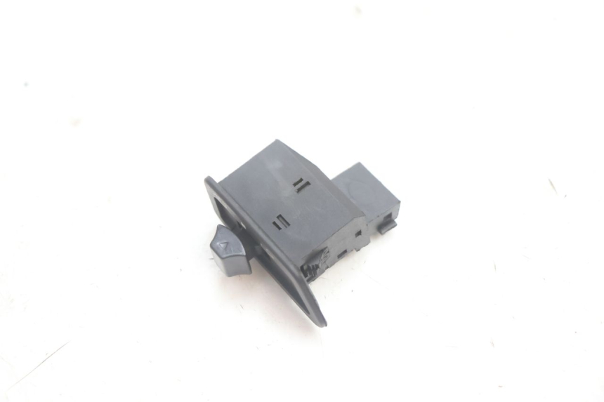 photo de TURN SIGNAL SWITCH IMF INDUSTRIE NEW PACH 2T 50 (2014 - 2020) - Component detail