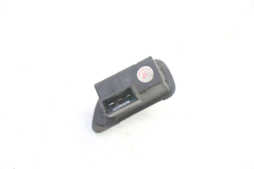 photo de TURN SIGNAL SWITCH PIAGGIO NRG POWER PUREJET 50 (2018 - 2021) - Technical close-up