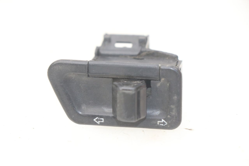 photo de TURN SIGNAL SWITCH SYM ORBIT 2 2T 50 (2008 - 2018) - Main view