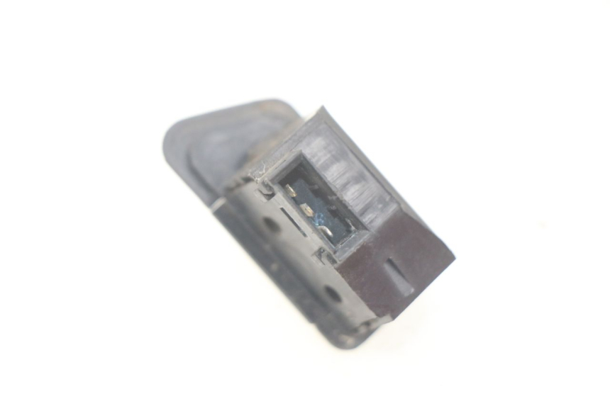 photo de TURN SIGNAL SWITCH SYM ORBIT 2 2T 50 (2008 - 2018) - Zoom on usage condition