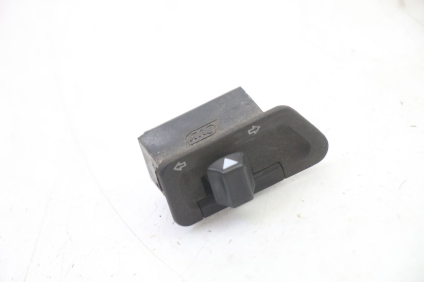 photo de TURN SIGNAL SWITCH SYM ORBIT 2 4T 50 (2008 - 2017) - Main view