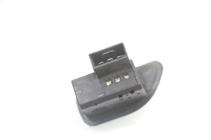 photo de TURN SIGNAL SWITCH PIAGGIO ZIP 2T 50 (2009 - 2019) - Alternative perspective