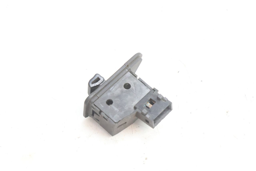 photo de TURN SIGNAL SWITCH HONDA SH 125 (2001 - 2003) - Zoom on usage condition