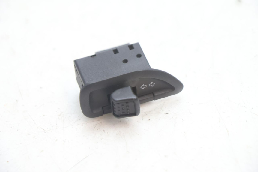 photo de TURN SIGNAL SWITCH GILERA STALKER 50 (2004 - 2014) - Main view