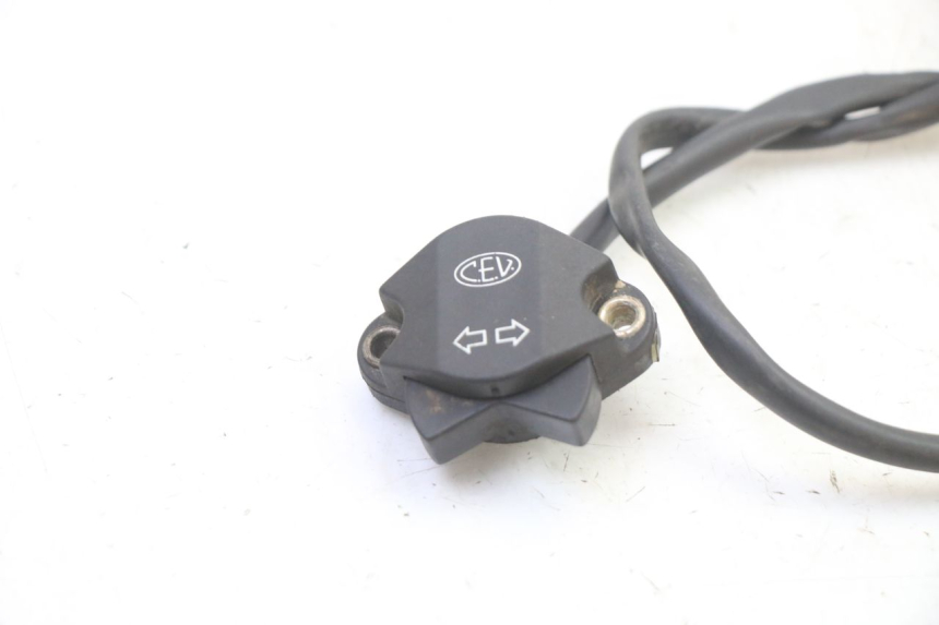 photo de TURN SIGNAL SWITCH KTM SUPERENDURO R 950 (2005 - 2009) - Alternative perspective