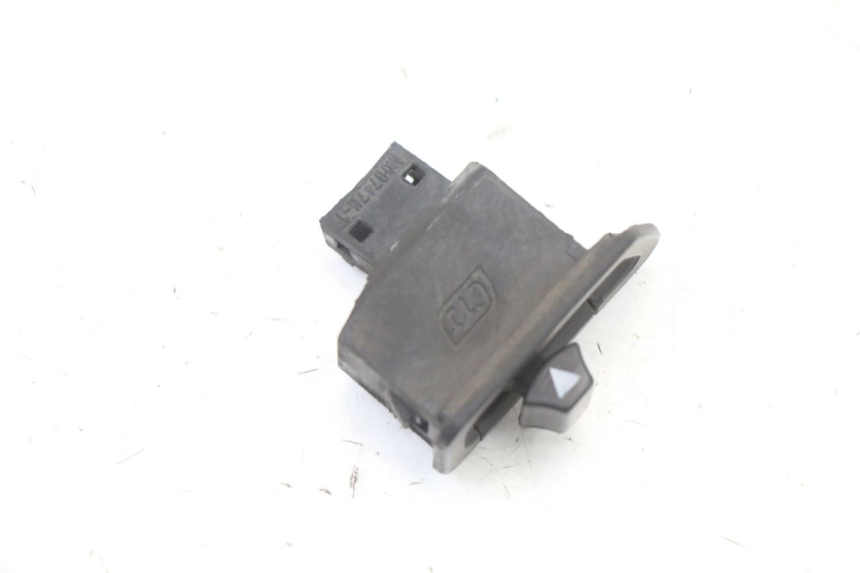 photo de TURN SIGNAL SWITCH SYM FIDDLE 3 III 125 (2014 - 2020) - Zoom on usage condition