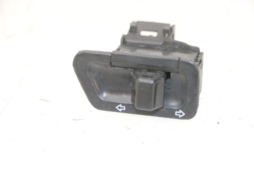 photo de TURN SIGNAL SWITCH SYM FIDDLE 3 III 50 (2014 - 2020) - Main view