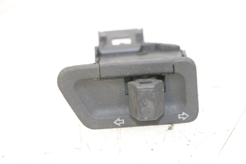 photo de TURN SIGNAL SWITCH SYM ORBIT 2 4T 50 (2008 - 2017) - Main view