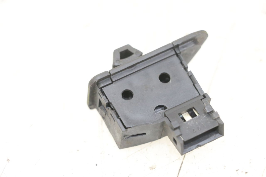 photo de TURN SIGNAL SWITCH SYM ORBIT 2 4T 50 (2008 - 2017) - Alternative perspective