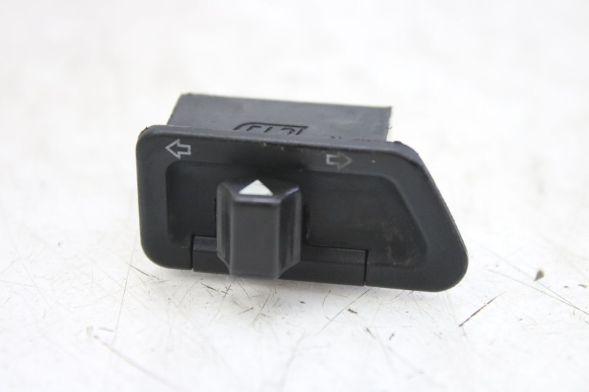 photo de TURN SIGNAL SWITCH PEUGEOT TWEET 4T 50 (2010 - 2014) - Main view