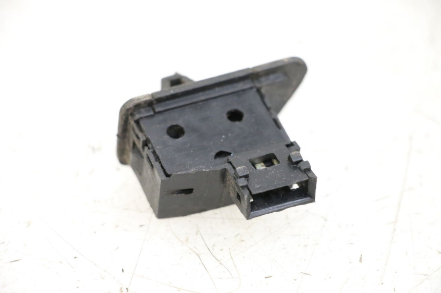 photo de TURN SIGNAL SWITCH SYM X-PRO 4T 50 (2014 - 2021) - Zoom on usage condition