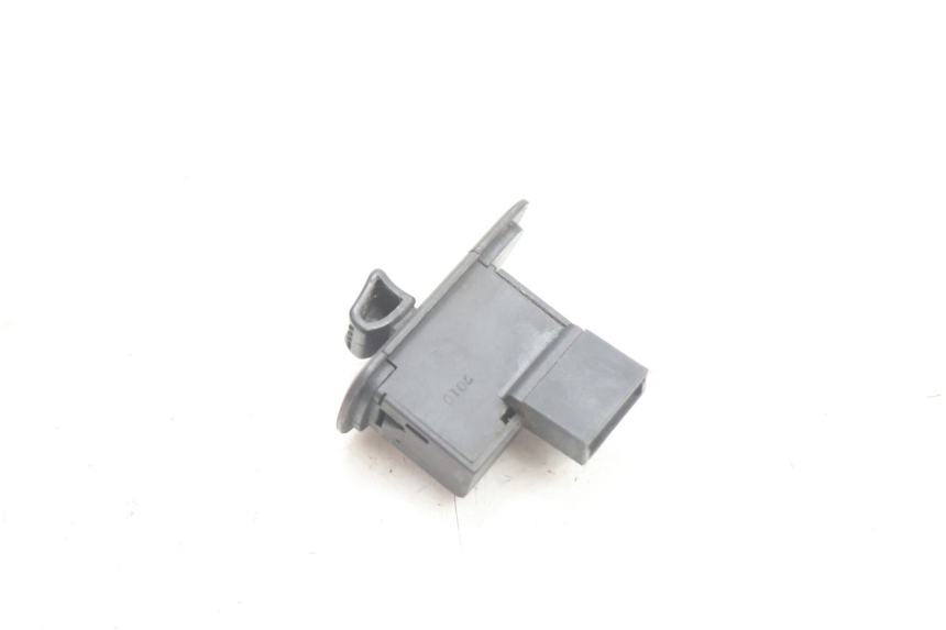 photo de TURN SIGNAL SWITCH PIAGGIO X8 STREET 125 (2006 - 2007) - Zoom on usage condition